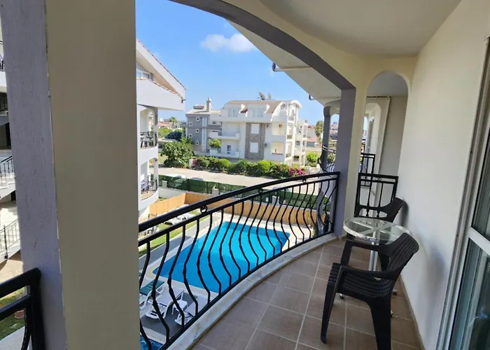 Circle Apartment Side