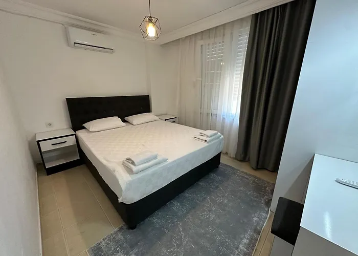 Circle Apartment *