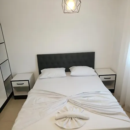 Circle Apartment Side