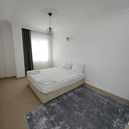 Apartment Circle