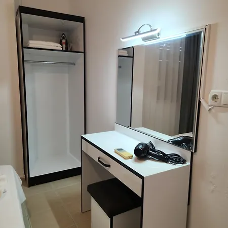 Circle Apartment *