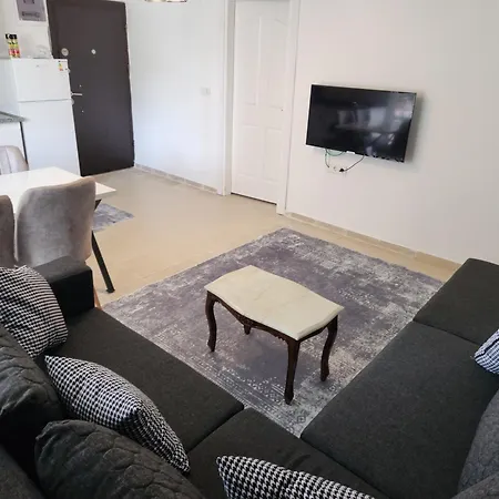 Circle Apartment