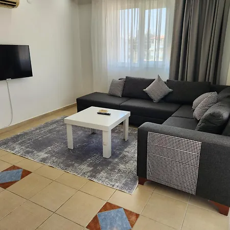Apartment Circle