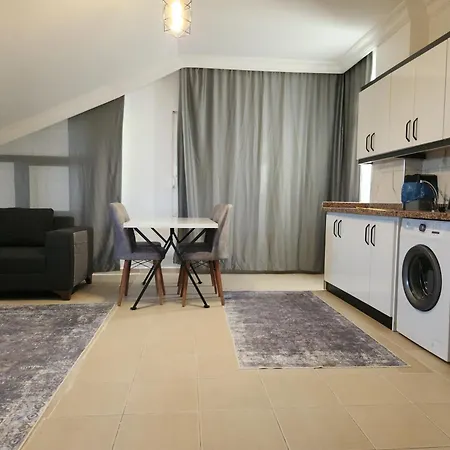Circle Apartment *