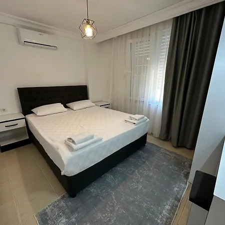 Circle Apartment *
