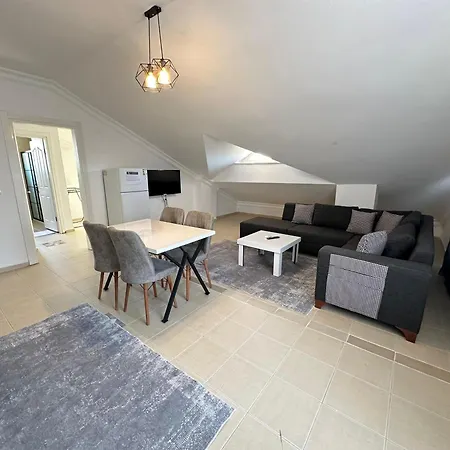 Apartment Circle *