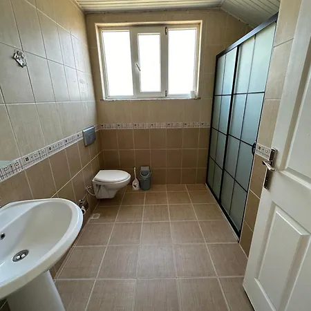 Circle Apartment *