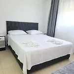 Circle Apartment Side