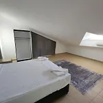Circle Apartment Side